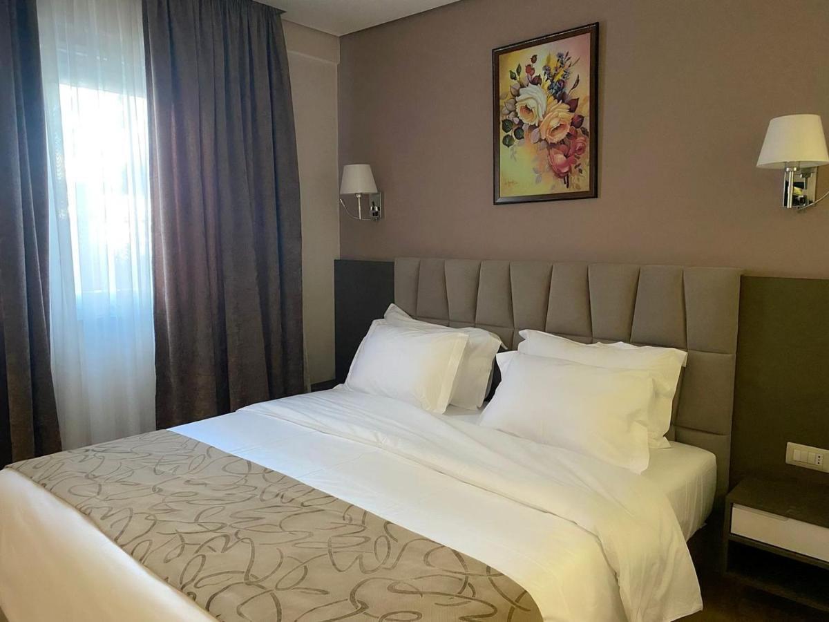 Agsel Hotel & Spa 地拉那 外观 照片
