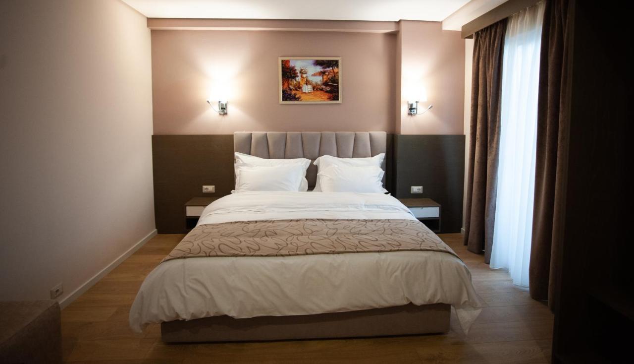 Agsel Hotel & Spa 地拉那 外观 照片