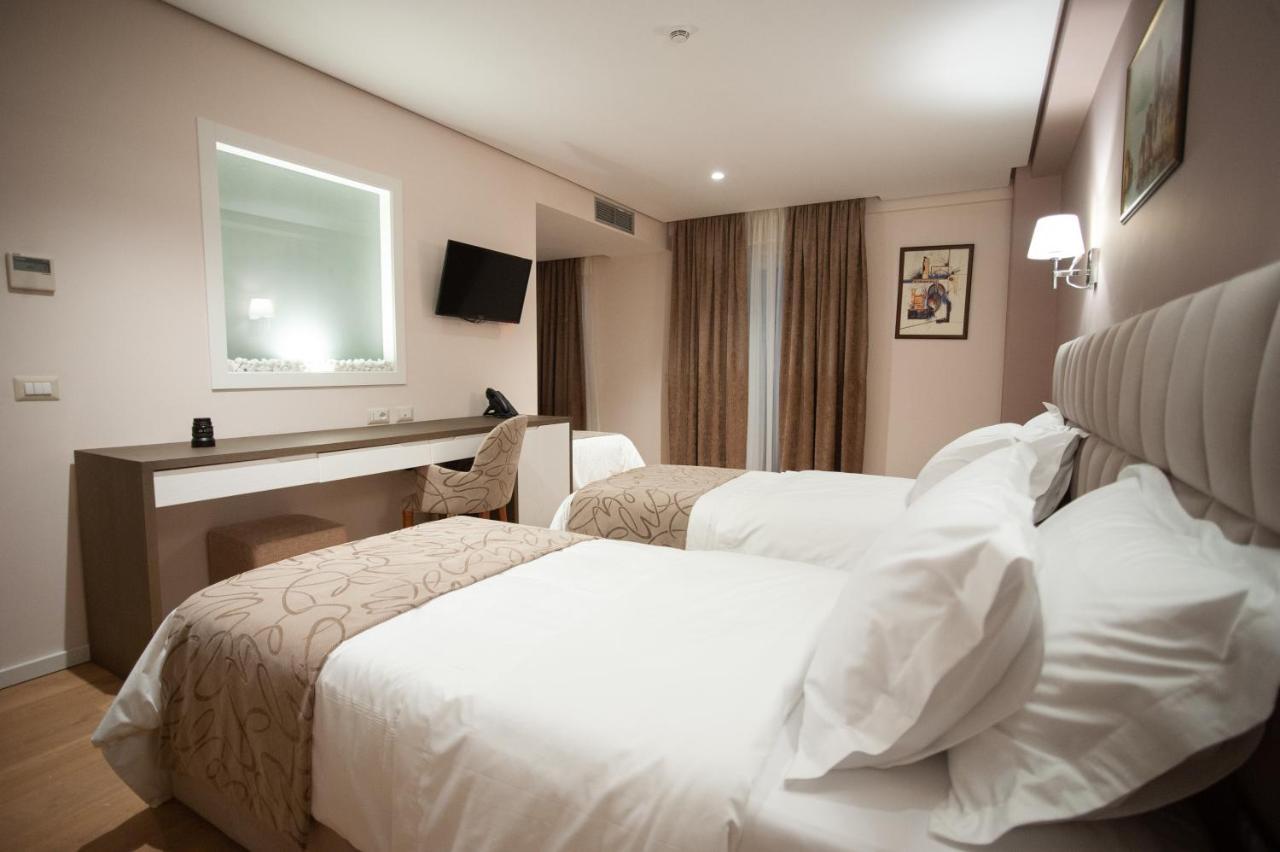 Agsel Hotel & Spa 地拉那 外观 照片